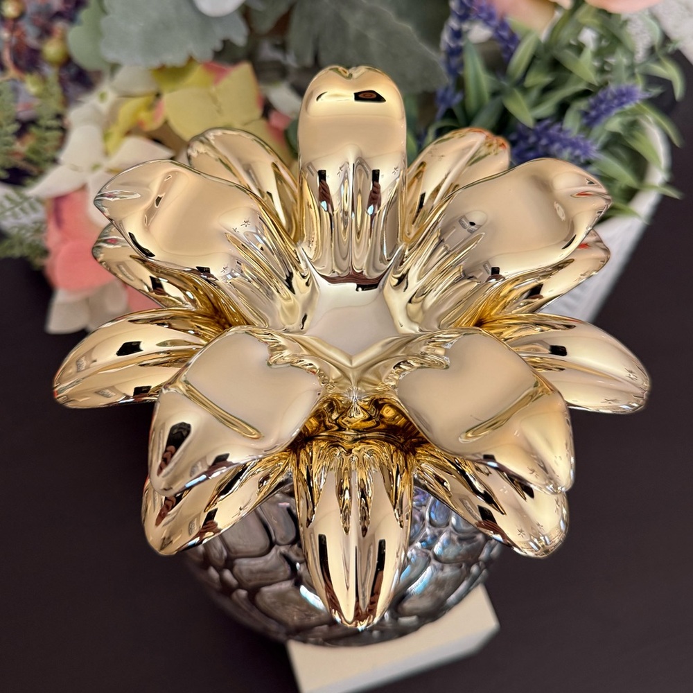 ππ BATH & BODY WORKS LIMITED EDITION GOLD GLASS PINEAPPLE 3-WICK CANDLE HOLDER - Picture 6 of 11